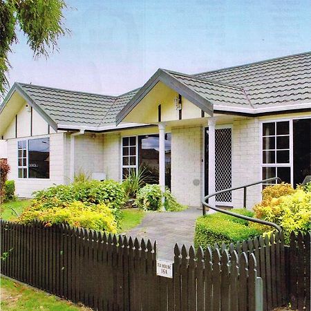 Tui House Villa Lago Lago Taupo Exterior foto
