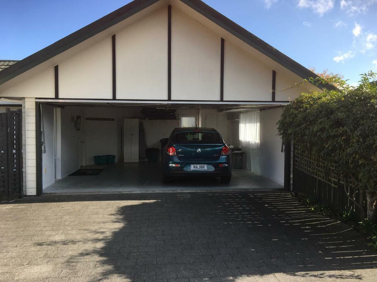 Tui House Villa Lago Lago Taupo Exterior foto